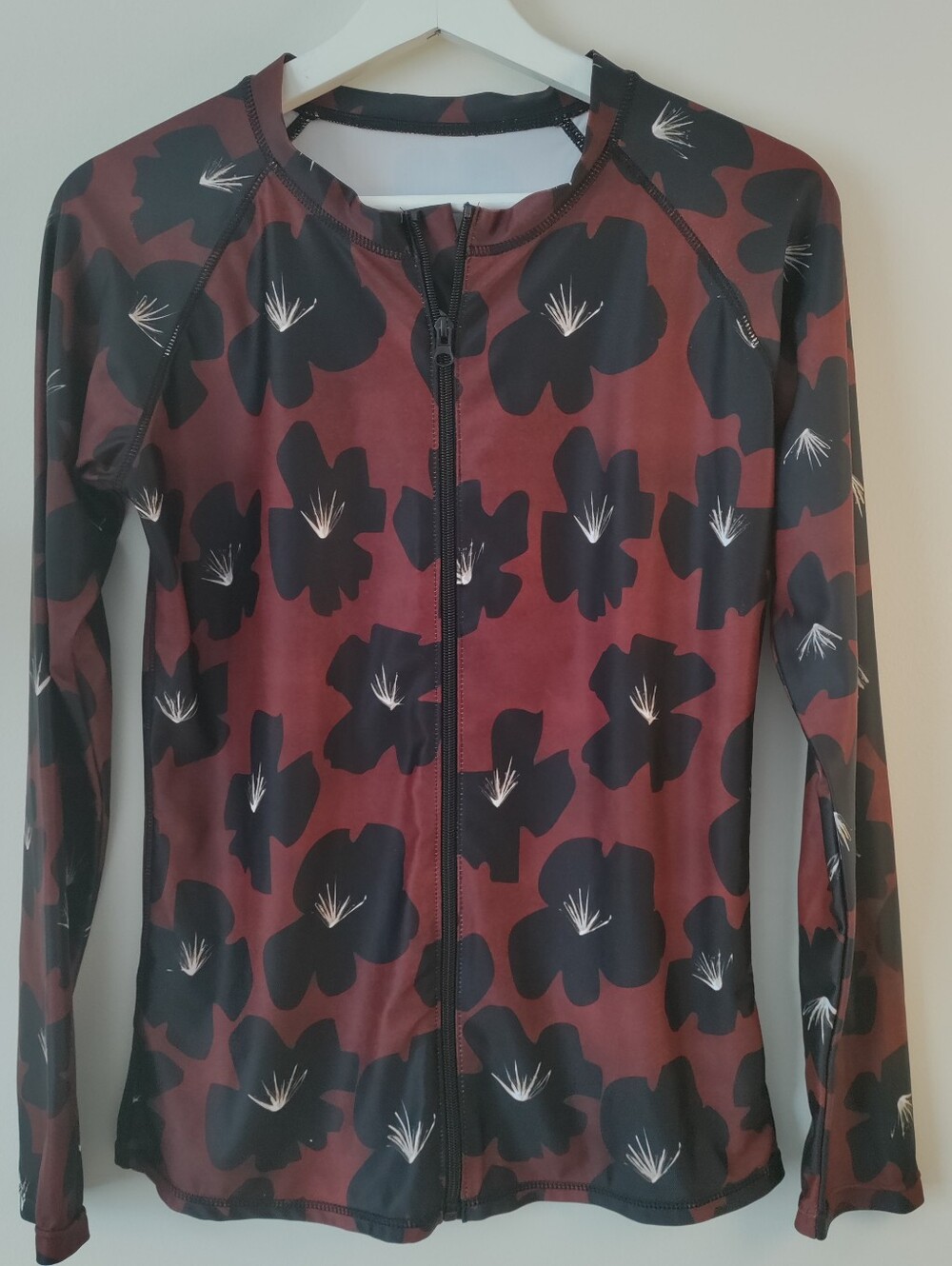 Women's Zip Up Rash Guard size Large